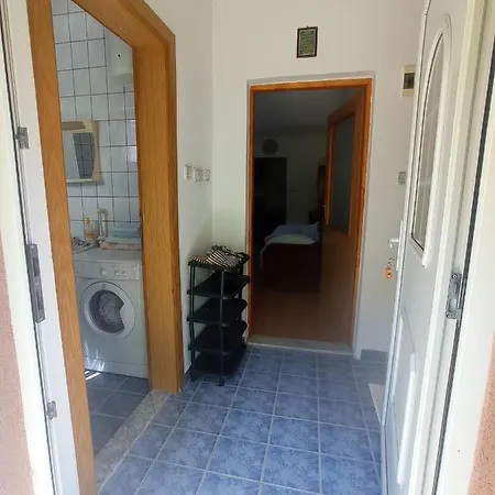 Studio Apartment Aila *